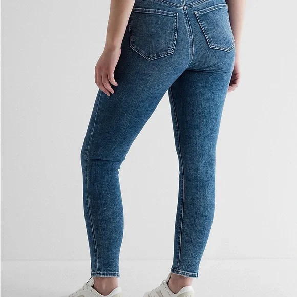 Express High-Rise Skinny Jeans in Medium Blue, Large - Picture 3 of 9